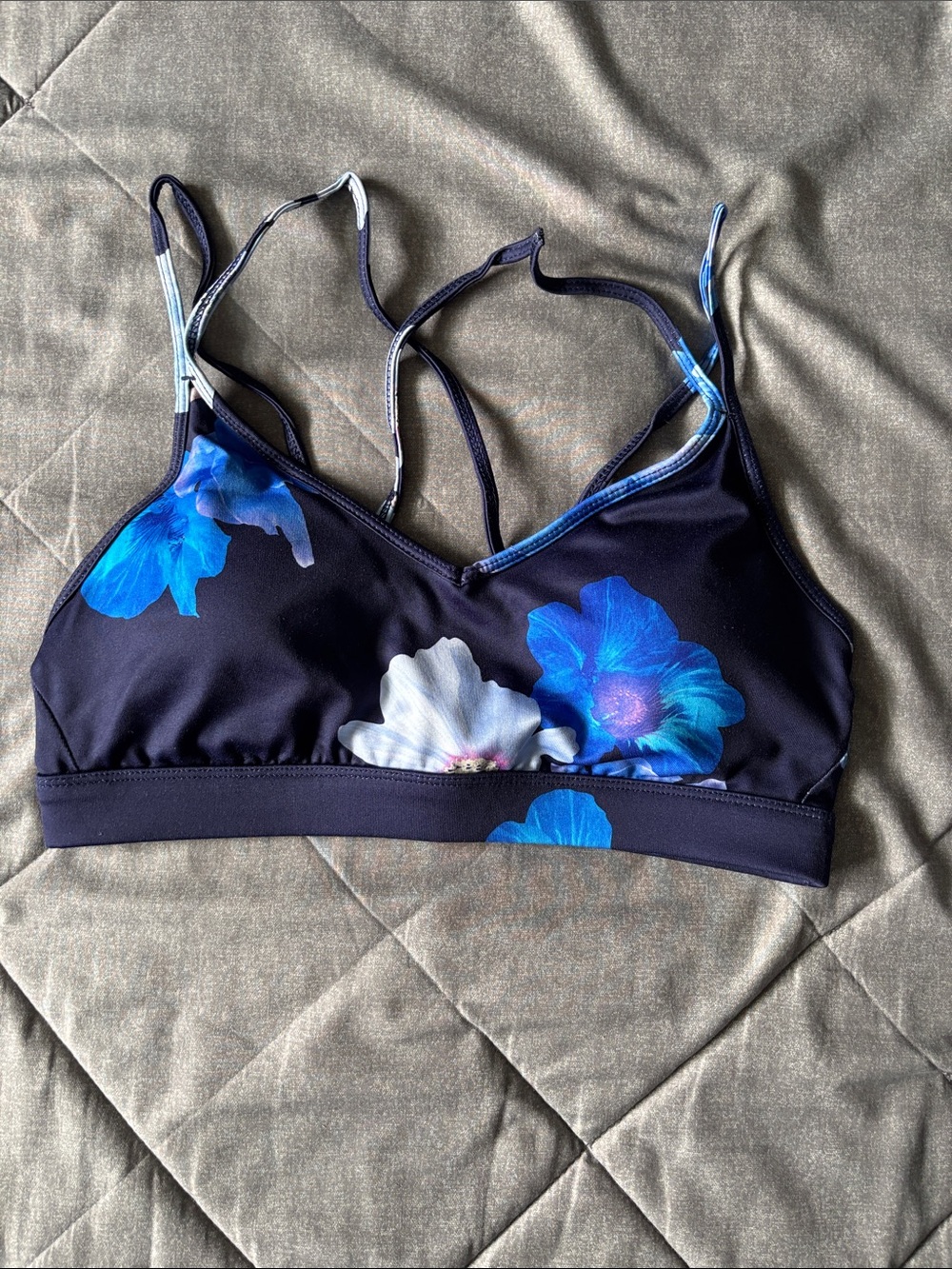 Old Navy Navy Floral Strappy Sports Bra